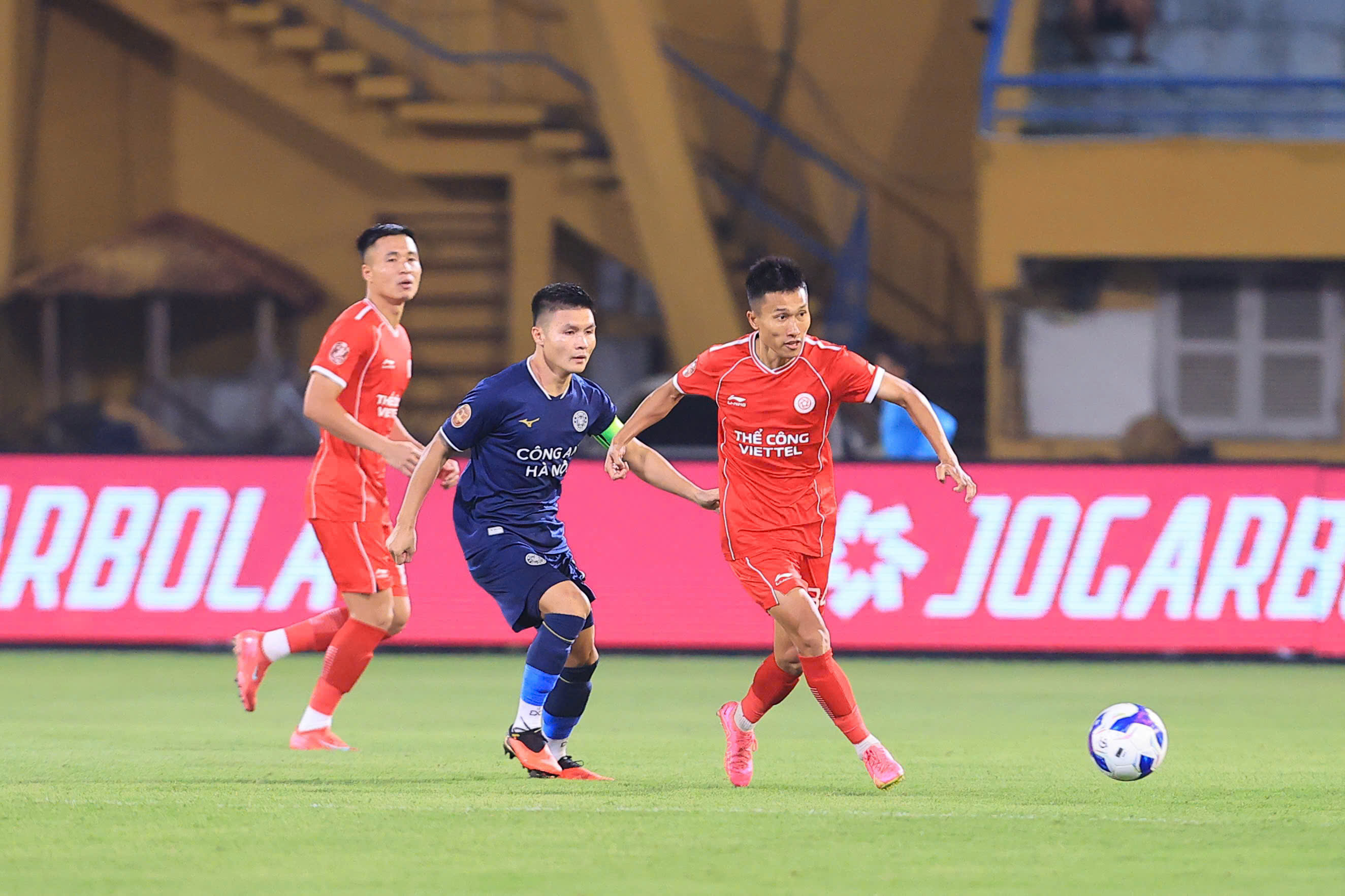 Thể Công - Viettel và Công an Hà Nội: Derby thủ đô nghẹt thở đến phút bù giờ