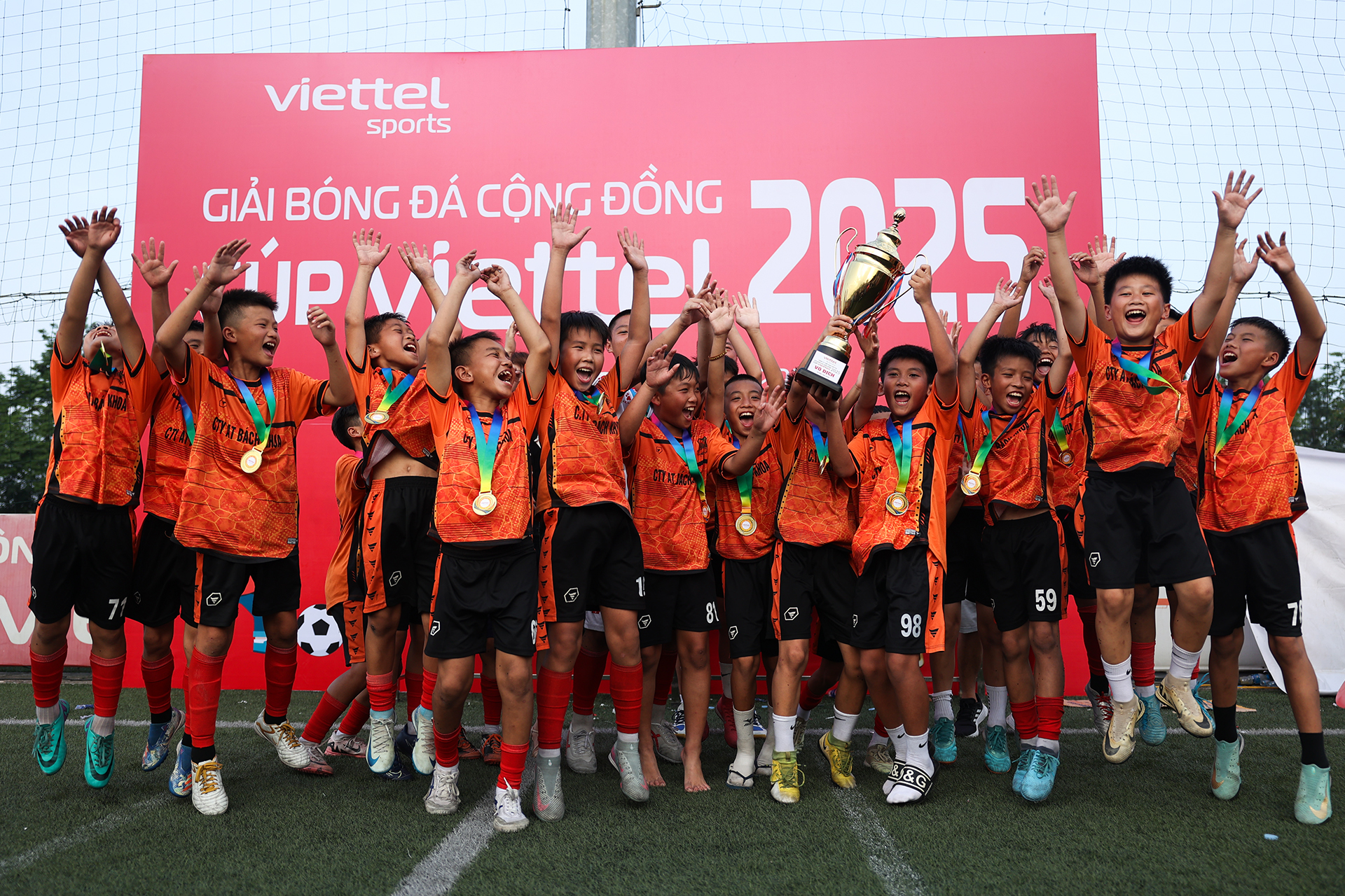 ViettelCup25lanhai21