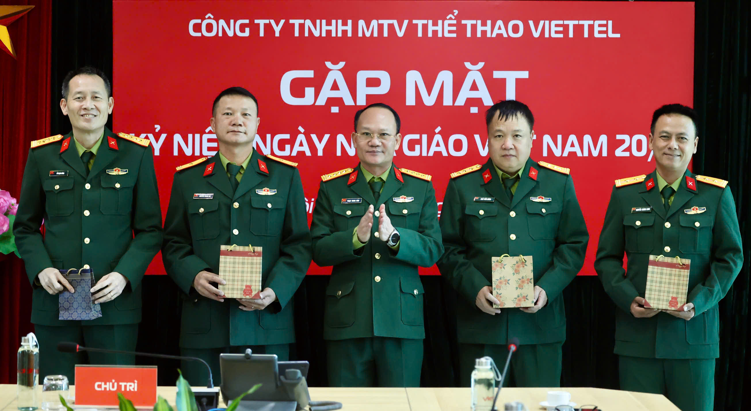 z7243804003099_58a61d0f91ceb36a3e5058abadf28339